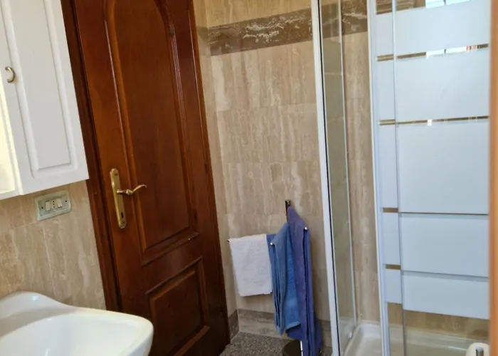 Castelbarco House B Affittacamere 4*