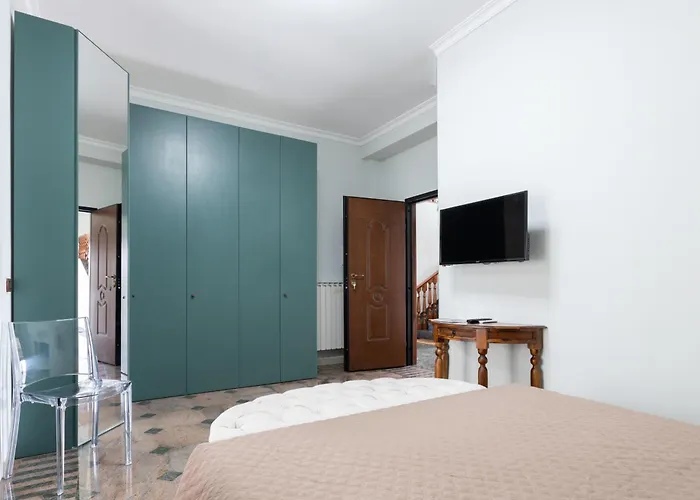 Castelbarco House B Affittacamere 4*